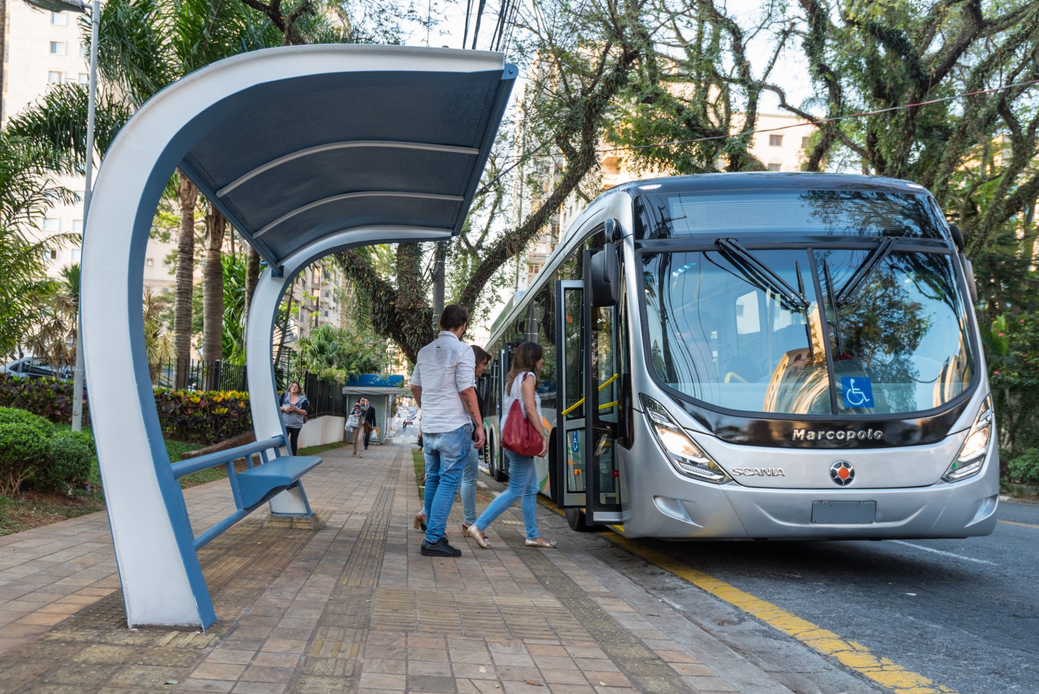 Imagem representativa da notícia: Scania prevê início das vendas de ônibus movido a GNV segundo semestre de 2020