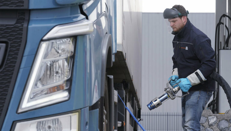 Imagem representativa da notícia: El gobierno holandés emite un esquema de subsidio para camiones de GNL para 2020 y 2021.